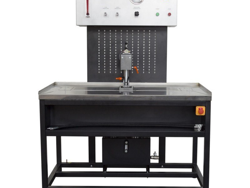 Test bench for hydraulic power steering racks