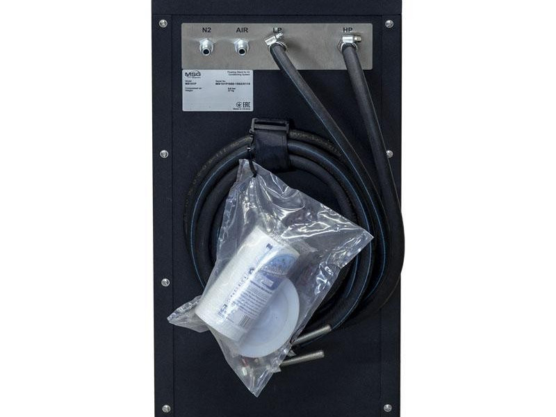 Pneumatic flushing station for vehicle air conditioners