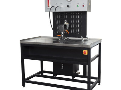 Test bench for hydraulic power steering racks 